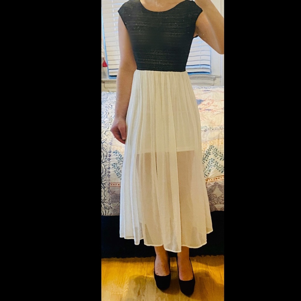 🖤🤍 BEAUTIFUL BLACK AND WHITE DRESS 🤍🖤